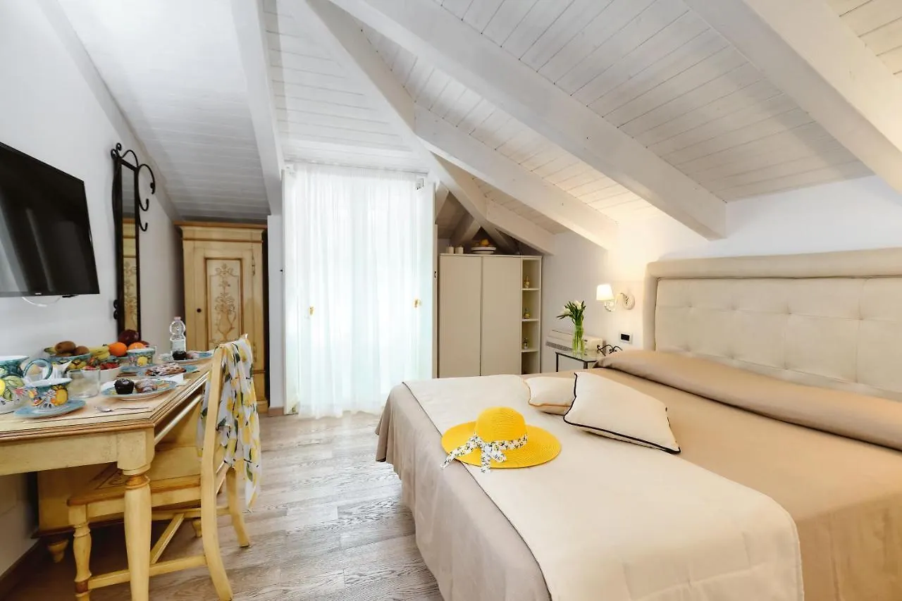 Villa Fabiana Amalfi Alojamento de Acomodação e Pequeno-almoço