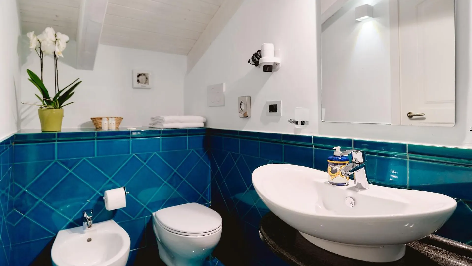 Villa Fabiana Amalfi 2*,  Italy